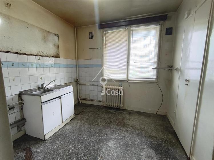 Apartament cu 2 camere semidecomandat în Brâncoveanu