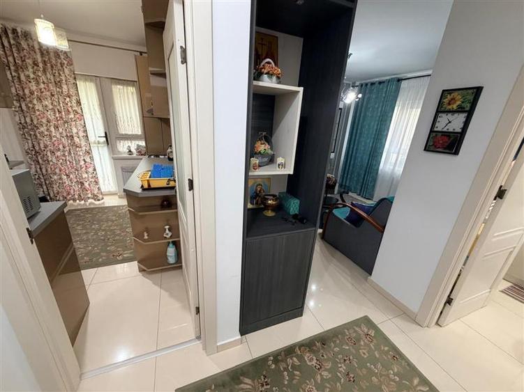 Apartament cu 2 camere decomandat, mobilat în Aeroport
