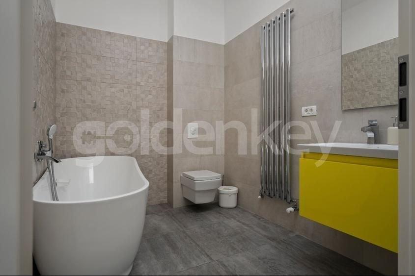 Casă cu 6 camere cu Canalizare în Pipera