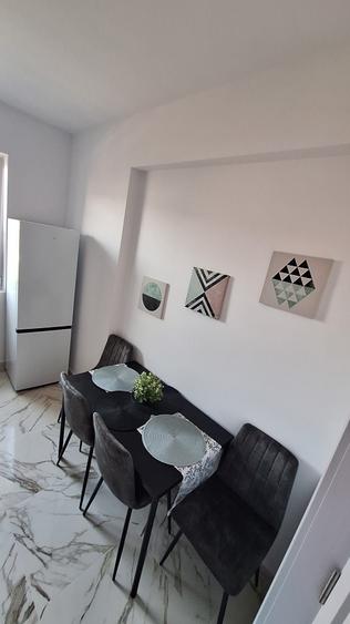 Apartament cu 2 camere decomandat în Dobroești
