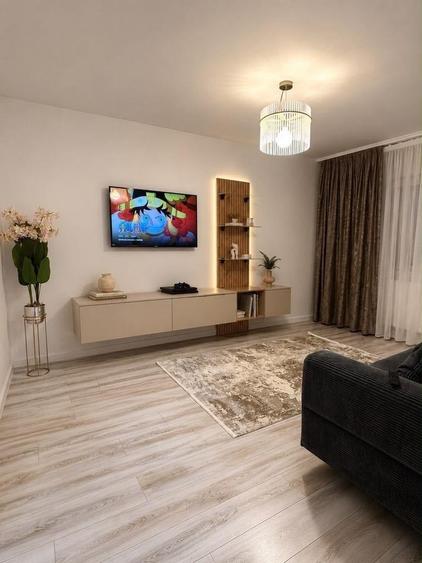 Apartament cu 2 camere decomandat în Băneasa