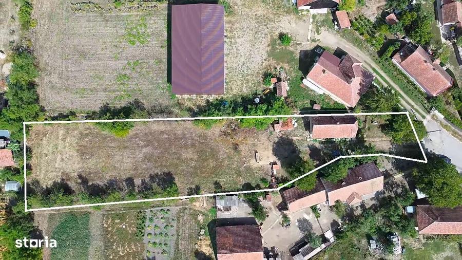 Casă cu 2 camere cu Teren 2232 Mp în Doba