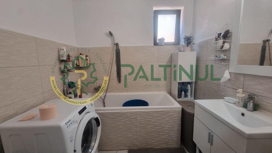 Casă individuală cu 5 camere cu Canalizare în Central