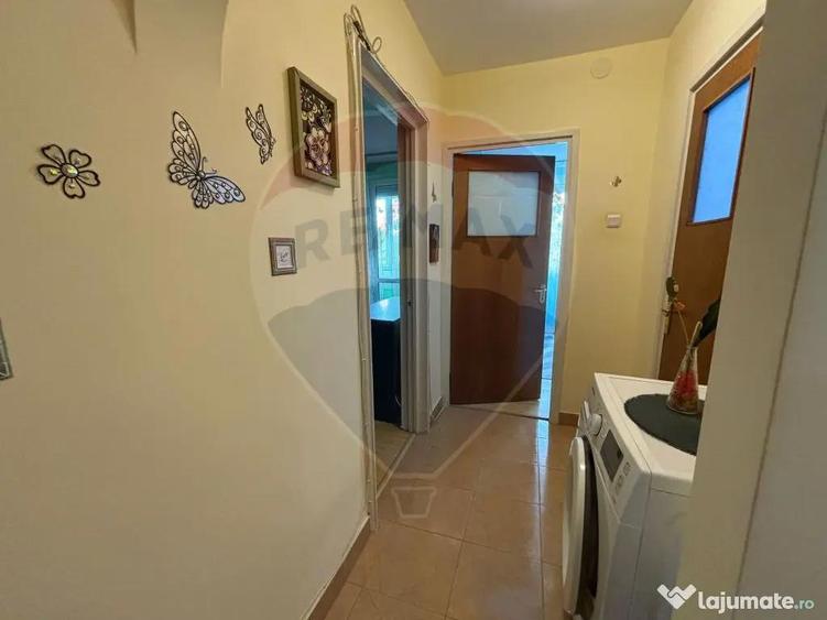 Apartament cu 3 camere decomandat în 1 Decembrie 1918