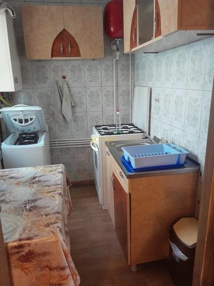 Apartament cu 2 camere semidecomandat în Podul de Piatră