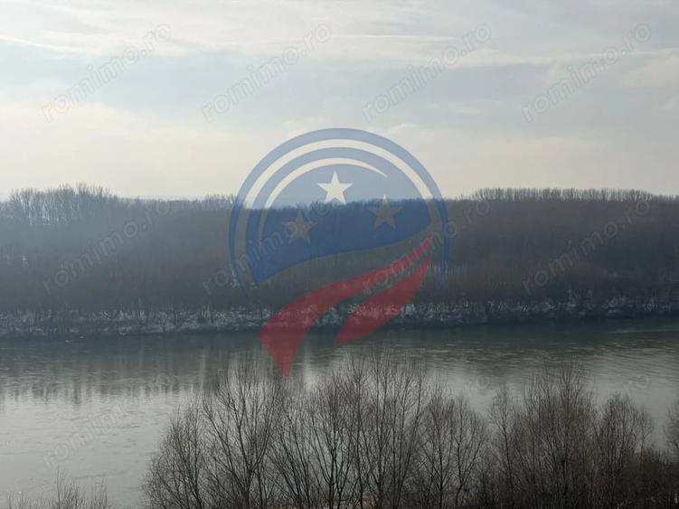 Teren de 2500 mp, în Malu Mare