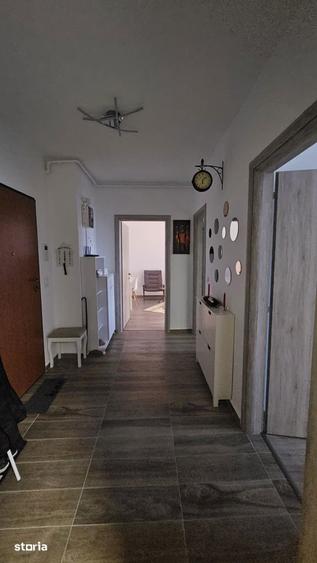 Apartament cu 2 camere decomandat, mobilat în Metalurgiei