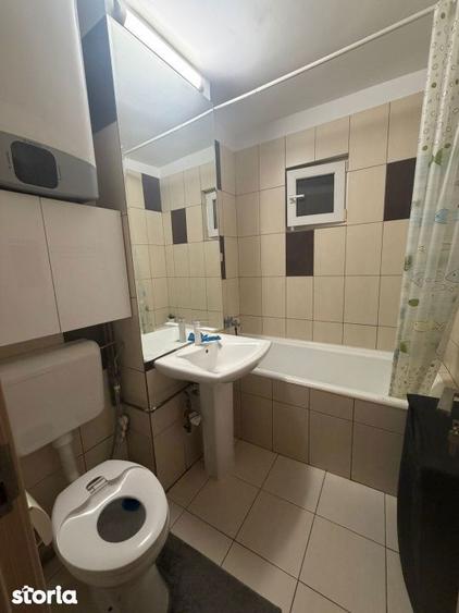 Apartament cu 3 camere decomandat, mobilat în Pantelimon