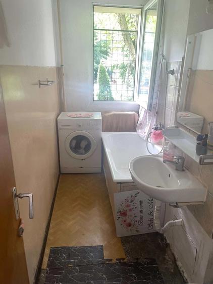 Garsonieră decomandată în Berceni