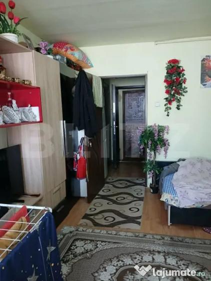 Garsonieră semidecomandată în Central