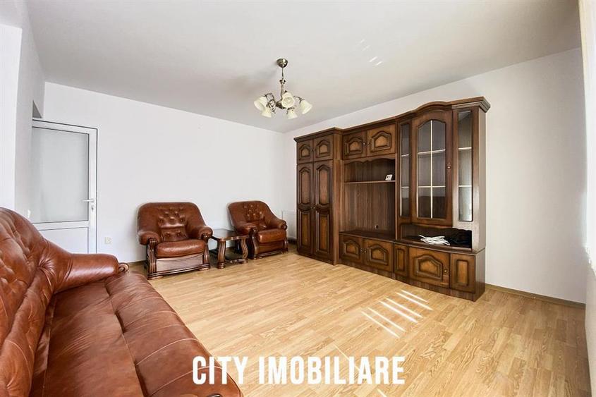 Apartament cu 2 camere decomandat, mobilat în Zorilor