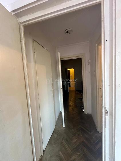 Apartament cu 2 camere semidecomandat în Cuptoare (Reșița)