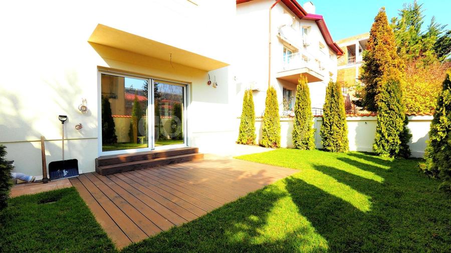 Casă cu 7 camere cu Canalizare în Herăstrău