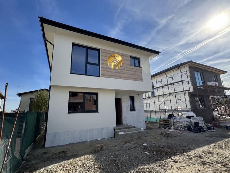 Casă individuală cu 4 camere cu Teren 242 Mp în Otopeni