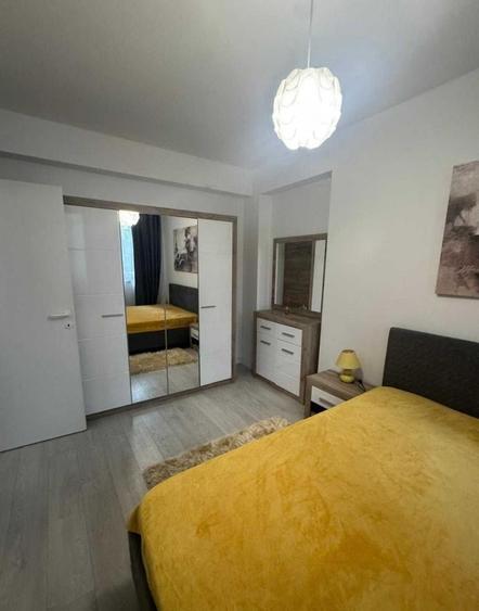 Apartament cu 2 camere semidecomandat, mobilat în Politehnica