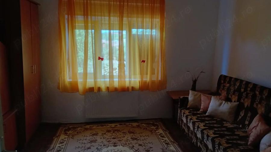 Casă cu 2 camere cu Teren 2281 Mp în Tinca