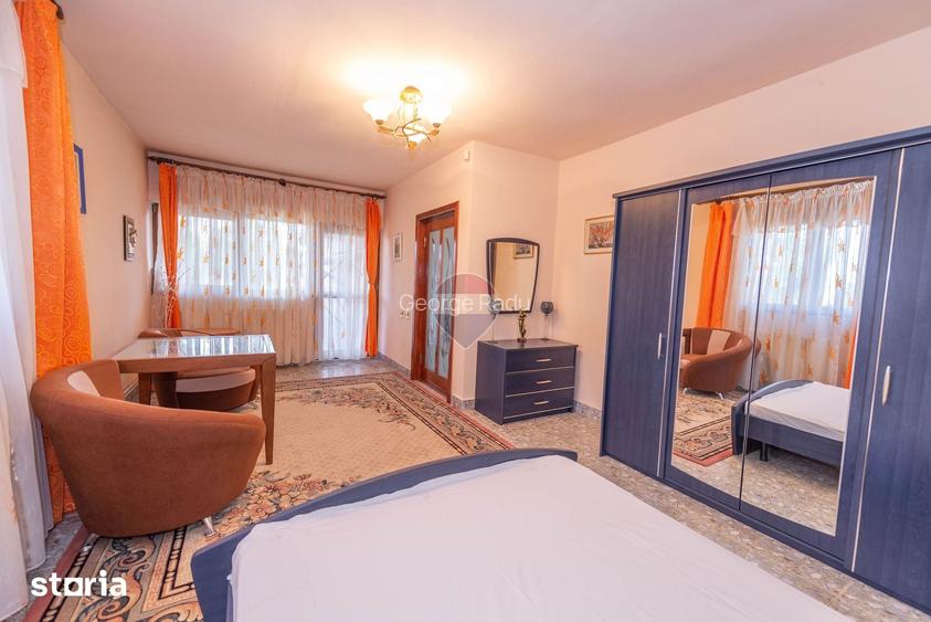 Casa individuala de vanzare, 220 mp utili , 1000 mp teren, cu piscina