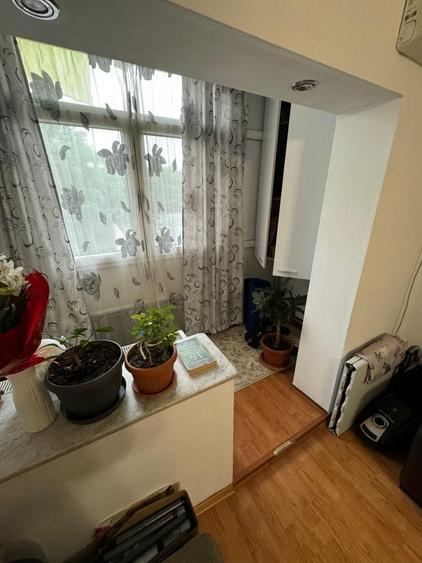 Apartament cu 2 camere decomandat în Exterior Vest