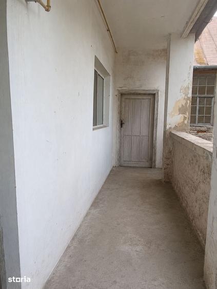 Casa de vanzare cu teren generos in Valea lui Mihai - 8
