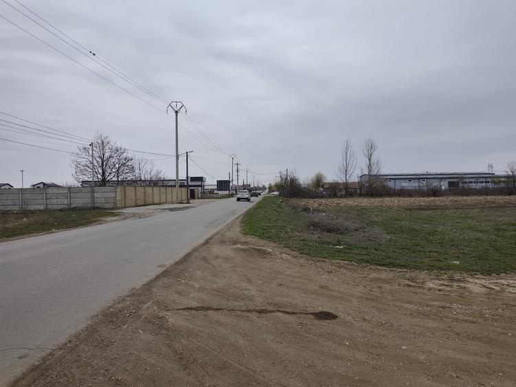 Teren Construcții intravilan de 1500 mp, în Bâcu
