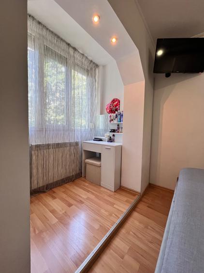 Apartament cu 3 camere în Nufărul