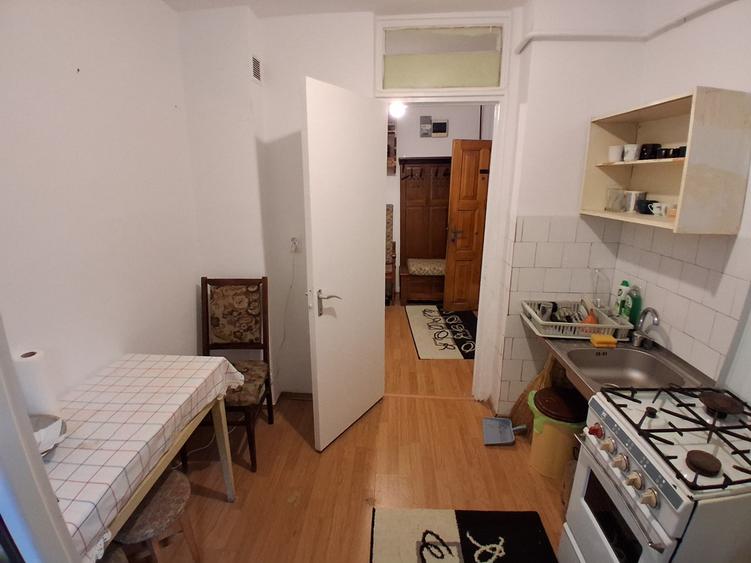 Apartament cu 3 camere decomandat în Păcurari