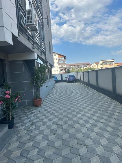 Apartament cu 2 camere decomandat în Dobroești