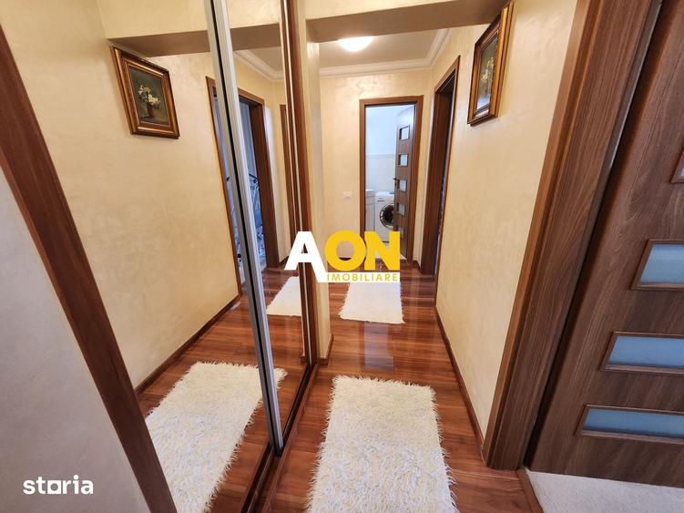 Apartament cu 3 camere în Cetate