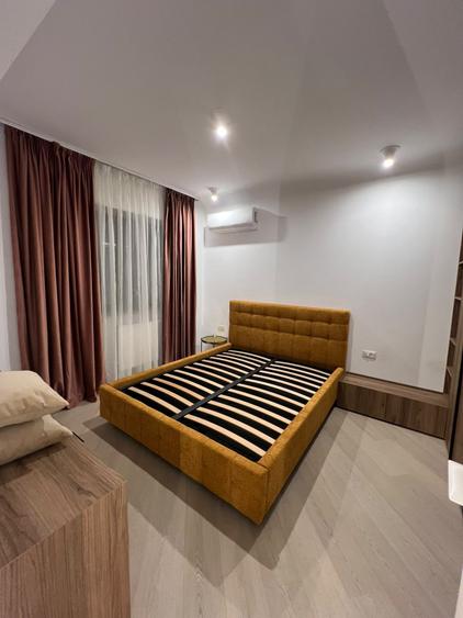 Apartament cu 3 camere semidecomandat, mobilat în Pipera