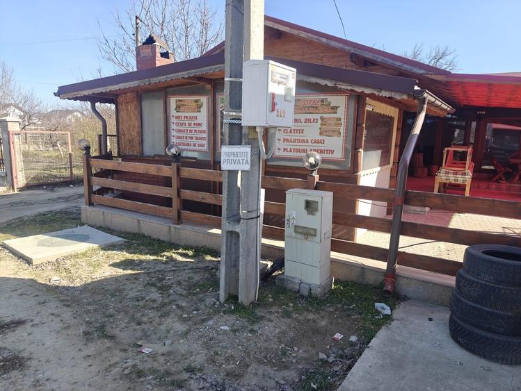 Spațiu comercial, de 300 mp, în Vernești