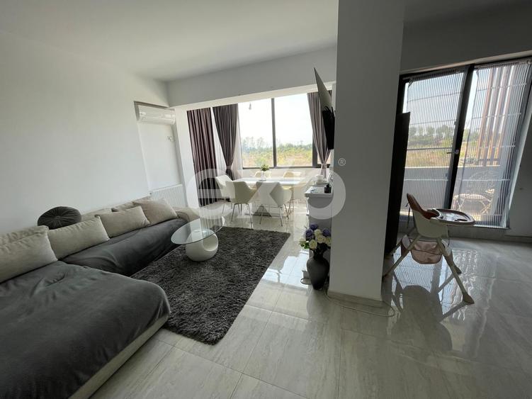 Apartament cu 3 camere semidecomandat, mobilat în Pantelimon