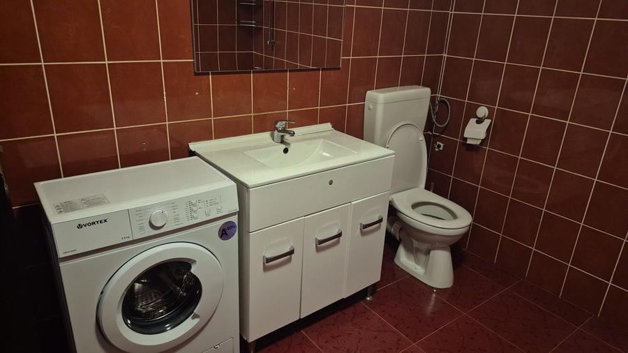 Apartament cu 3 camere decomandat în Ștrand