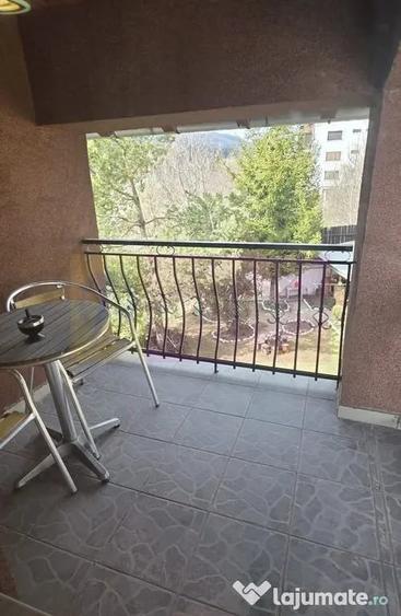 Casă cu 8 camere cu Teren 400 Mp în Zamora