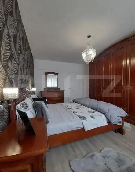 Apartament cu 3 camere decomandat în Livezeni