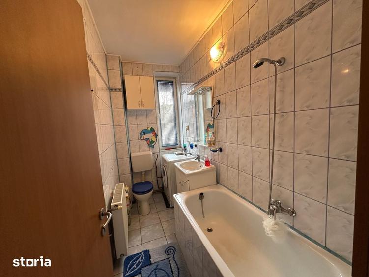 Apartament cu 2 camere decomandat în Marginea