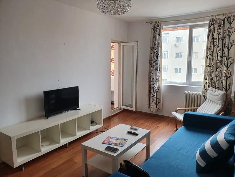 Inchiriere 2 camere Teiul Doamnei - 2