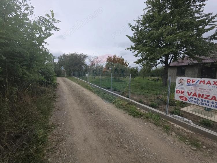 Casă cu 5 camere cu Teren 6110 Mp în Girov