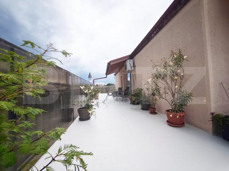 Apartament cu 4 camere decomandat, mobilat în Între Lacuri