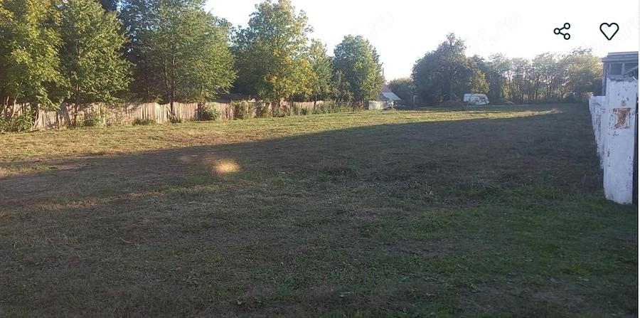 Teren de 1000 mp, în Valea