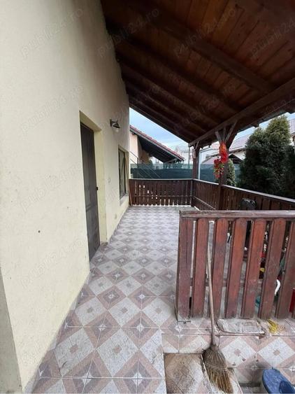 Casă cu Teren 250 Mp în Central