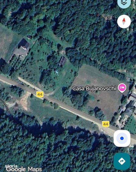 Teren de 3000 mp, în Sucevița