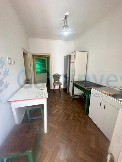 Casă individuală cu 3 camere cu Teren 100 Mp în Cantemir