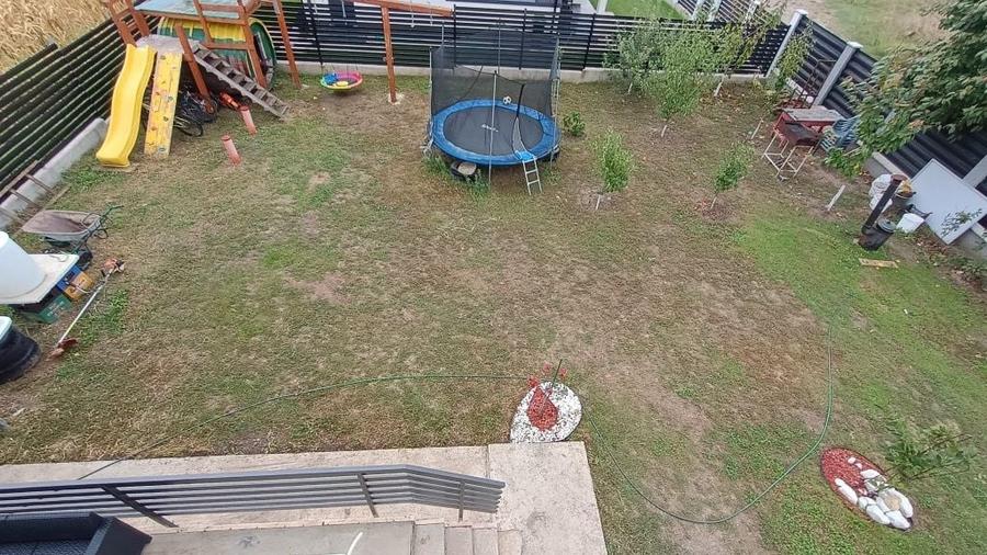 Casă cu 4 camere în Aroneanu