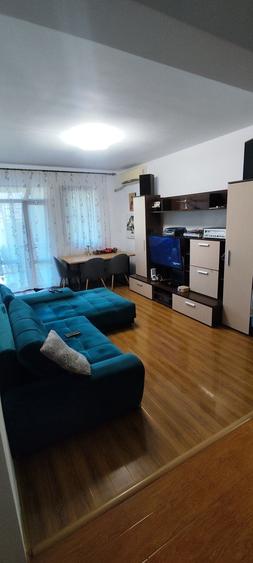 Apartament cu 2 camere semidecomandat în Dobroești