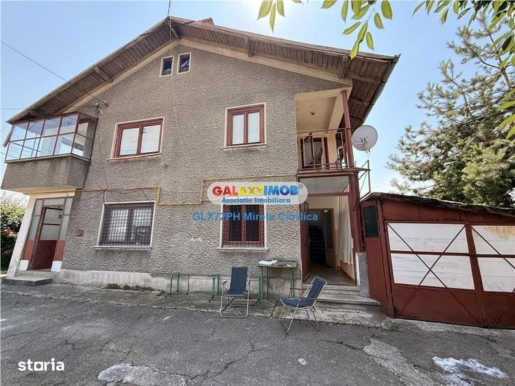 Casă cu 4 camere în Dâmbu