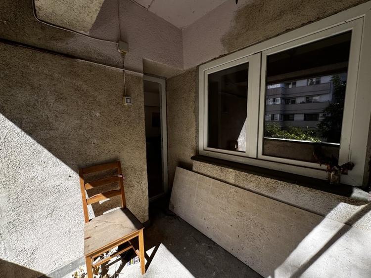 Apartament cu 2 camere semidecomandat, mobilat în Mioriței