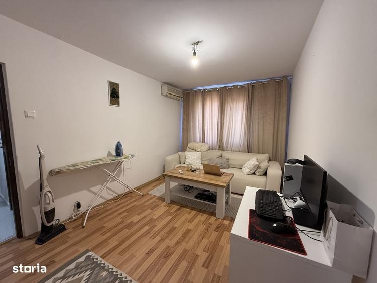 Apartament cu 4 camere semidecomandat în Șagului