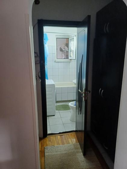 Apartament cu 2 camere semidecomandat în Dristor