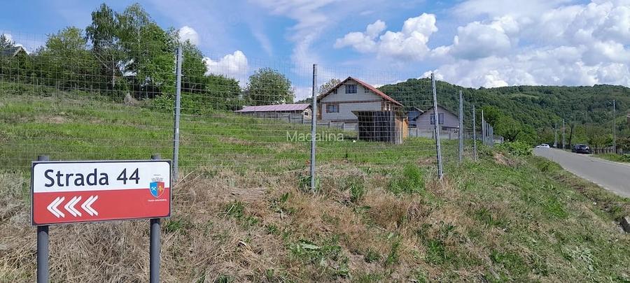 Proprietar direct vand teren cu panorama deosebita in Tautii-Magherausi