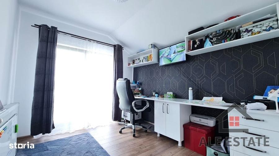 Casă cu 4 camere în Mihai Viteazu